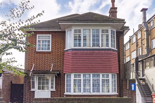 Thumbnail Property to rent in Culmington Road, London