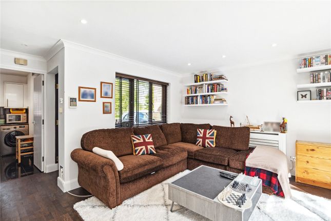 6, Exeter Way, London photo 4