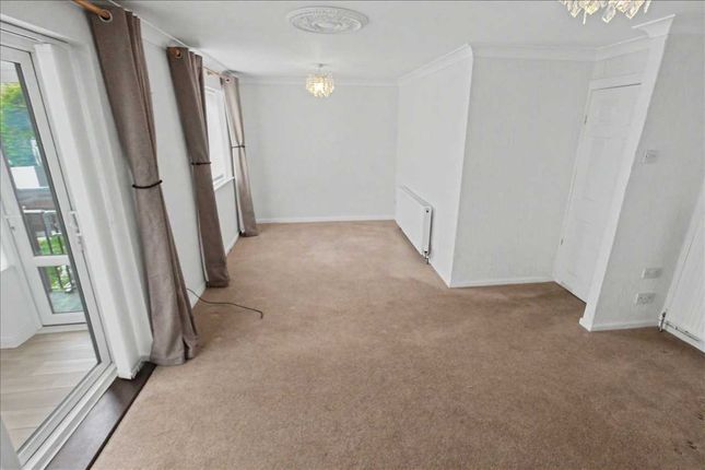 28, Larch Crescent, Nottingham photo 4