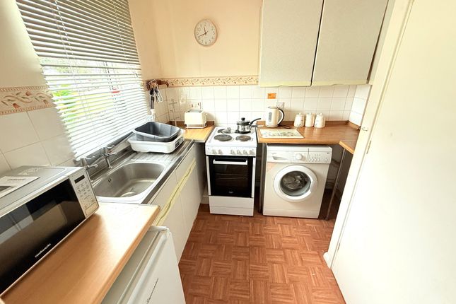 333 Shurland Avenue, Barnet photo 3