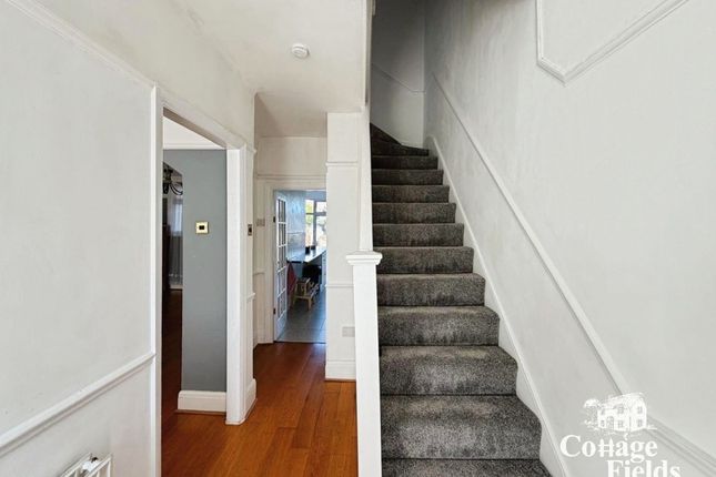 16 Ashley Gardens, London photo 5