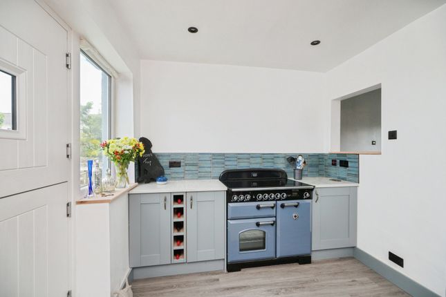 Mizzen-Top,, Lon Bridin, Pwllheli photo 4