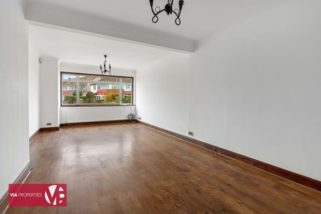 1, Varney Close, Waltham Cross photo 3