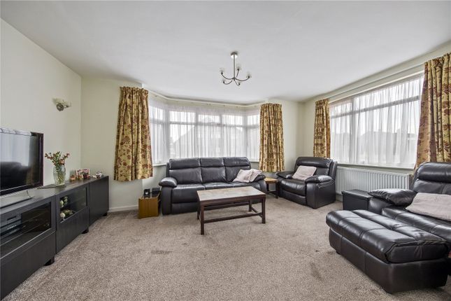 2, St. Albans Avenue, Feltham photo 2