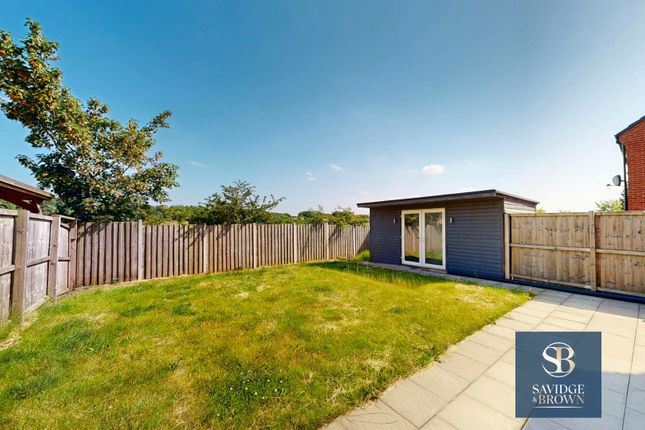 99, Mill Farm Drive, Alfreton photo 2
