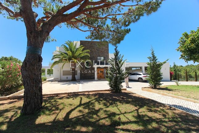 Villa for sale in Alvor, Portimão, Portugal