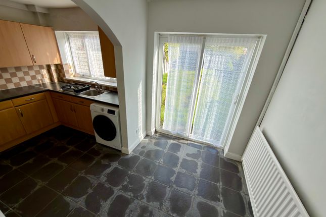 Brindley Avenue, WOLVERHAMPTON photo 5