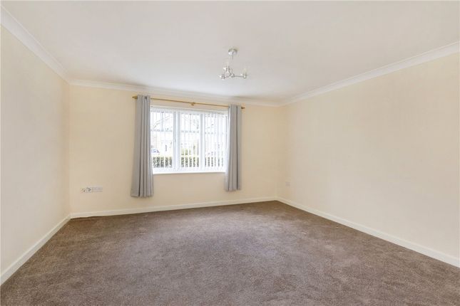 5, Oak Tree Court, York photo 5