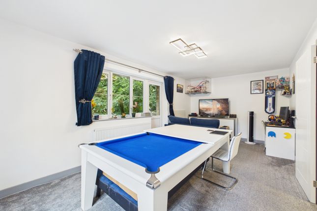 Walnut Tree House, High Wycombe photo 3