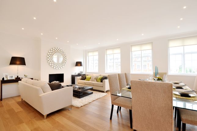 Thumbnail Flat for sale in Stafford Court, London