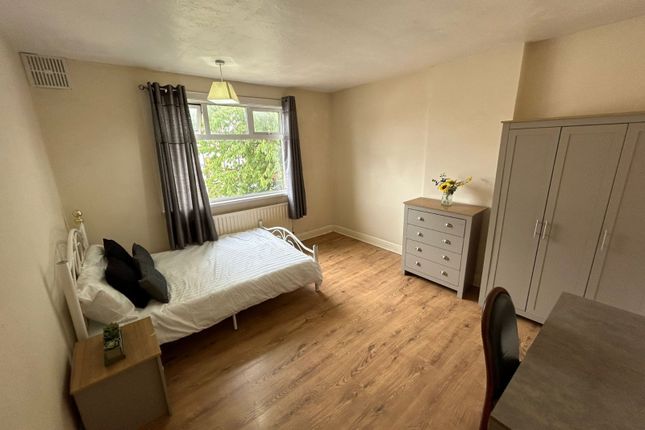 Buckingham Road, Leeds photo 3