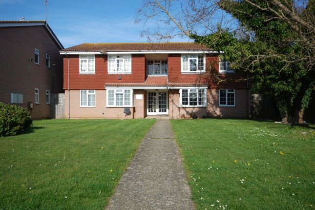 1 bed flat to rent in Manor Road, 0Ry