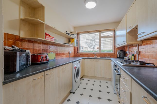 End terrace house for sale in Townley Road, London