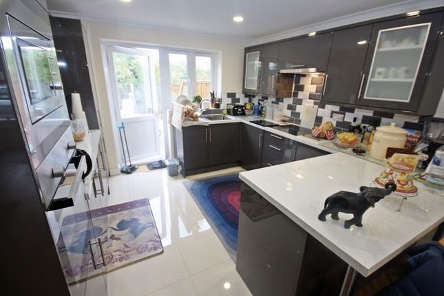 14, Wilstone Close, Hayes photo 2