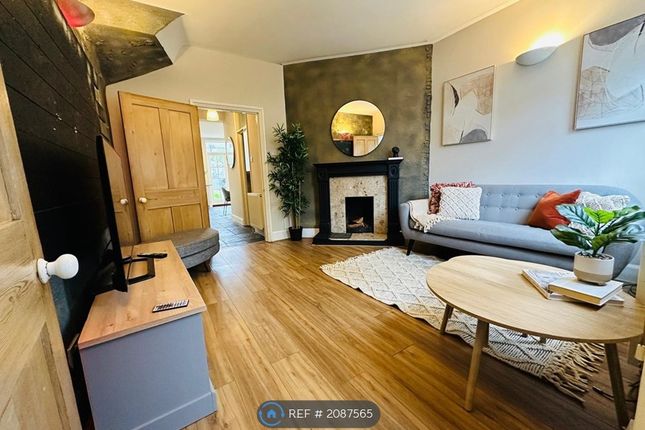 Thumbnail Terraced house to rent in Beechwood Road, London