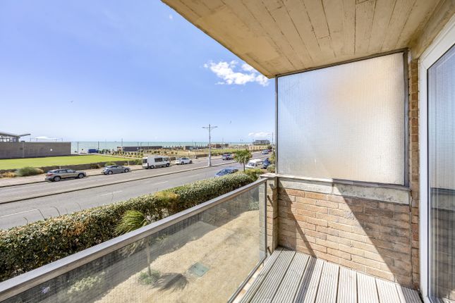 4 Fairlawns, Kingsway, Hove photo 4