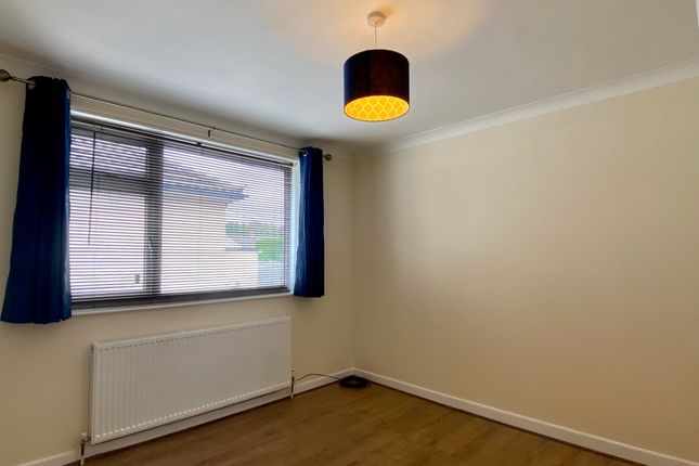 82, Corbiere Avenue, Poole photo 4