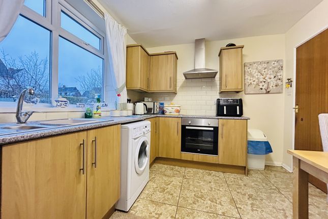 24, Moor Edge, Durham photo 3