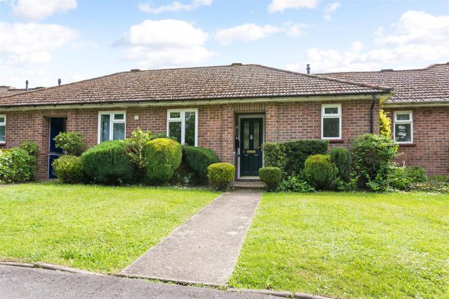 Thumbnail Bungalow for sale in Bedford Lane, Sunningdale, Ascot