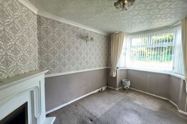 17, Havacre Lane, Bilston photo 3