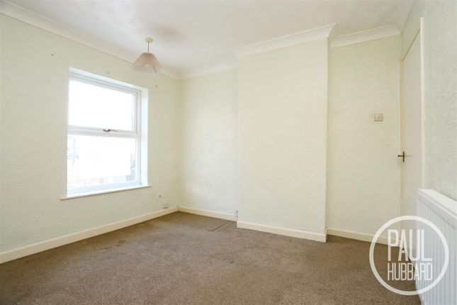 70, Lorne Road, Lowestoft photo 4