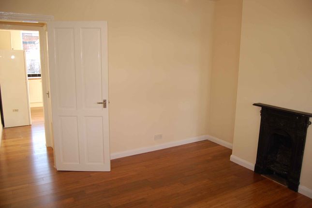 Terraced house for sale in Trent Street, Gainsborough