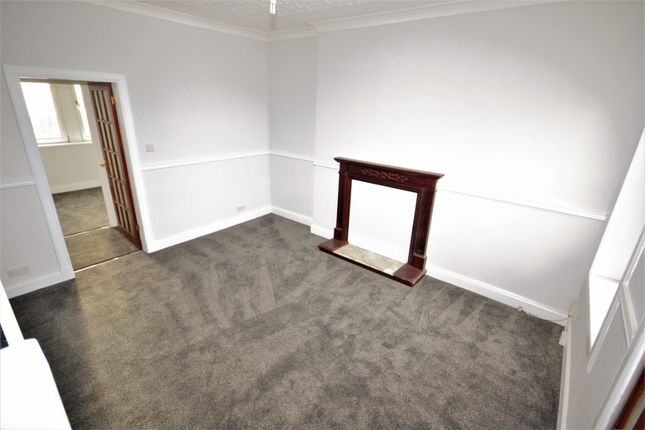 Thumbnail Flat to rent in College Street, Buckhaven