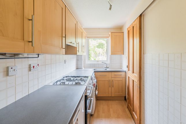 19, Fauldburn, Edinburgh photo 4