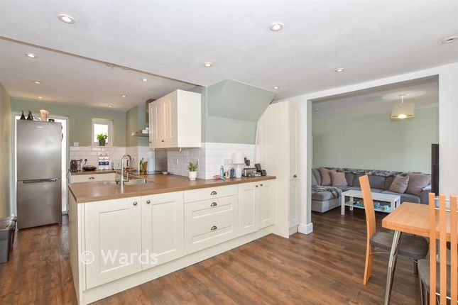 69, Turner Road, Tonbridge photo 4