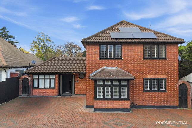4-bed detached on 67a, Grove Hill, London, £1,250,000