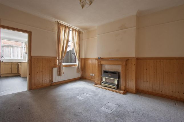 12, Foljambe Road, Chesterfield photo 3