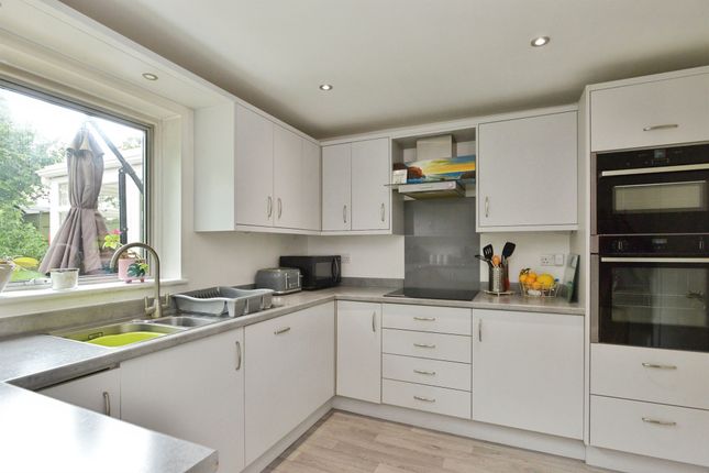 9, Welland Drive, Newport Pagnell photo 4