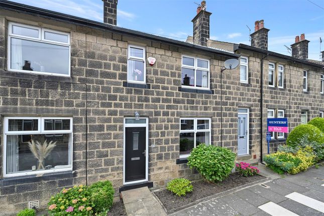 Thumbnail Terraced house for sale in Ashtofts Mount, Guiseley, Leeds
