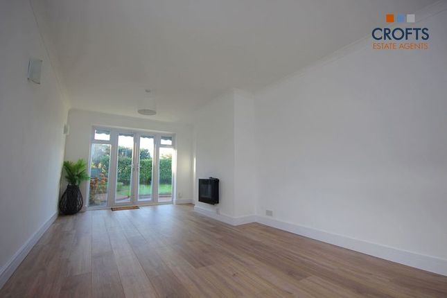 73, Emfield Road, Grimsby photo 3
