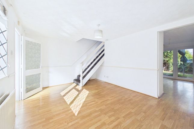2, Sandhurst Close, Leicester photo 3