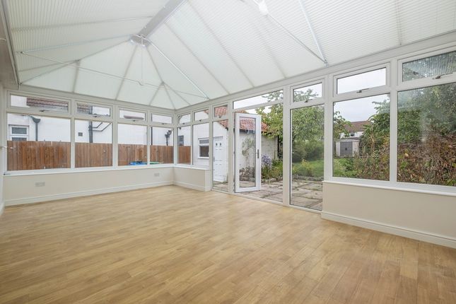 Raeburn Avenue, Surbiton photo 3