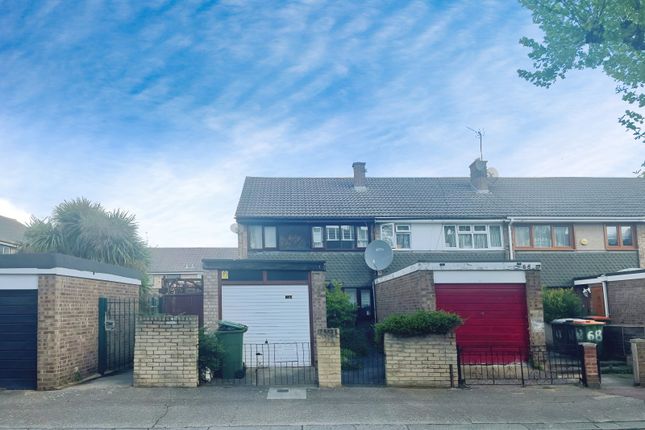 End terrace house to rent in Mortimer Road, London