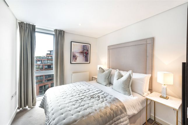 Parking/garage to rent in Merchant Square East, London