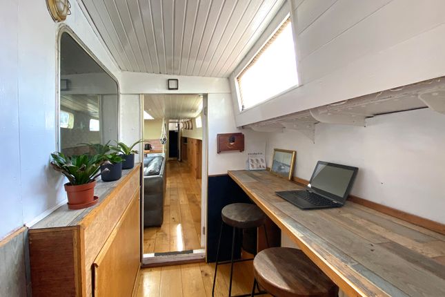 2-bed house on  South Dock Marina, Rope Street, London, £170,000