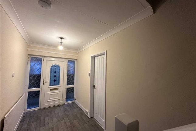 42, Whitfield Road, Scunthorpe photo 2