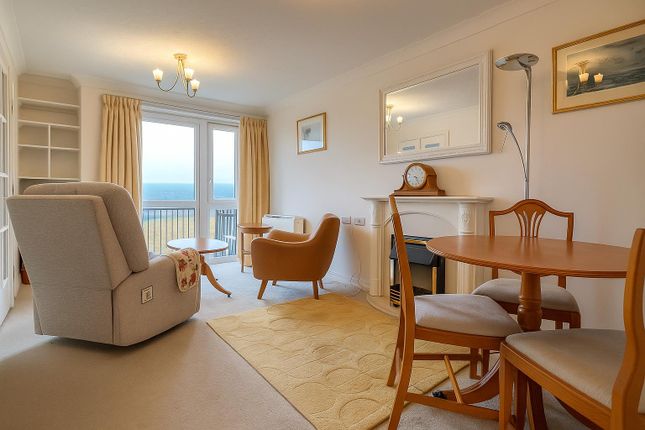 41 Minster Court, West Street, Axminster photo 3