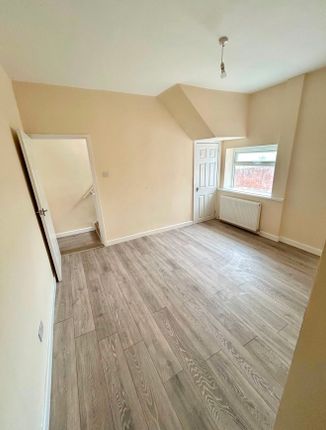 6 South Hetton Road, Houghton le Spring photo 4