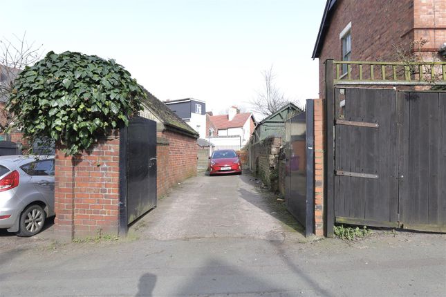 30, Lea Road, Wolverhampton photo 2