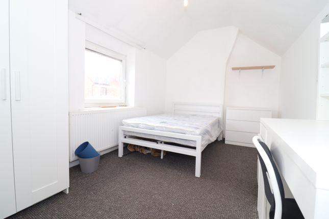 25, May Street, Cardiff photo 4