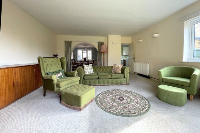 39, Overhill Road, Cirencester photo 2
