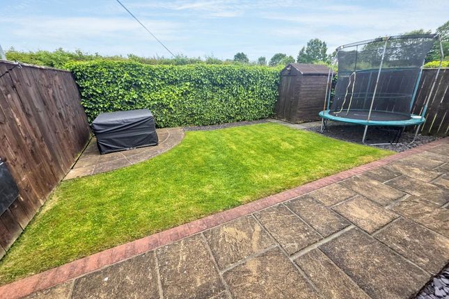 22, Gainsborough Place, Cramlington photo 3