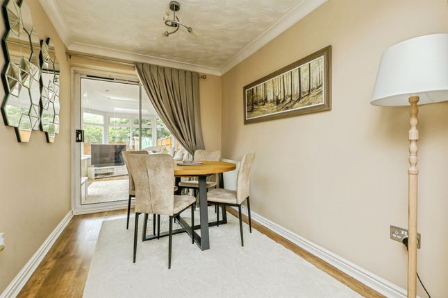 8, Riverside Court, Sheffield photo 4