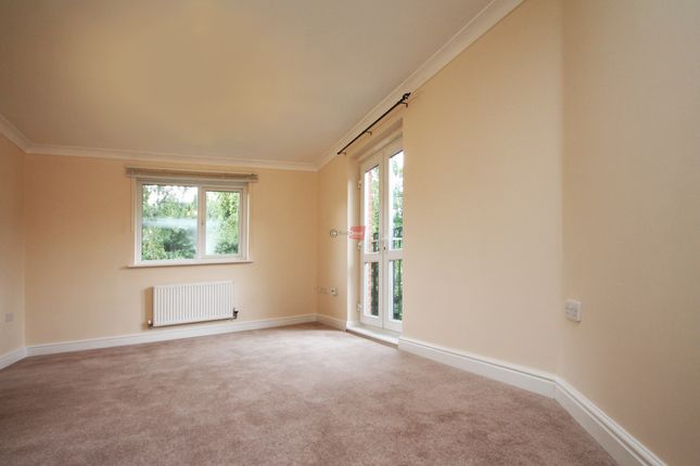 Kestrel Road, Chatham photo 3