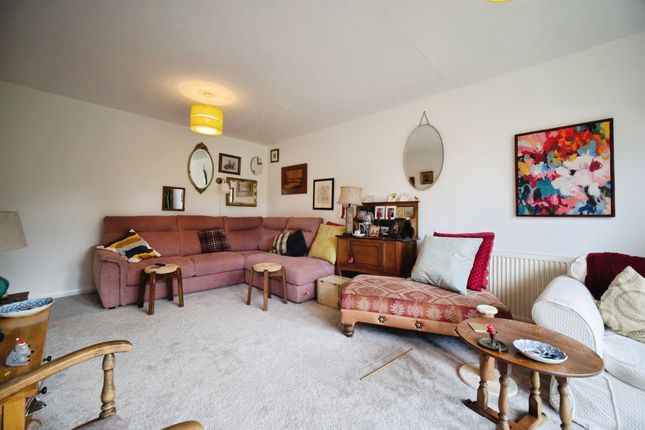 4, Napier Close, Derby photo 2