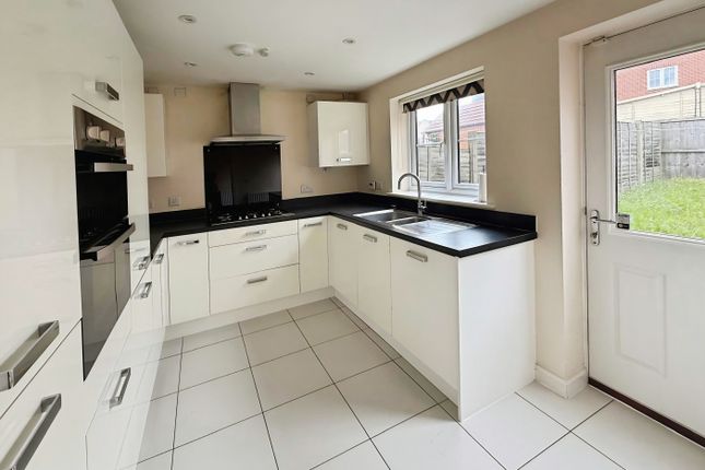 7, Amarella Lane, Kirkby In Ashfield photo 3